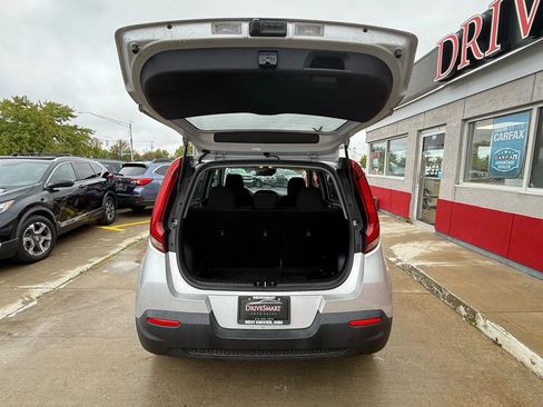 Used 2021 Kia Soul S image 20