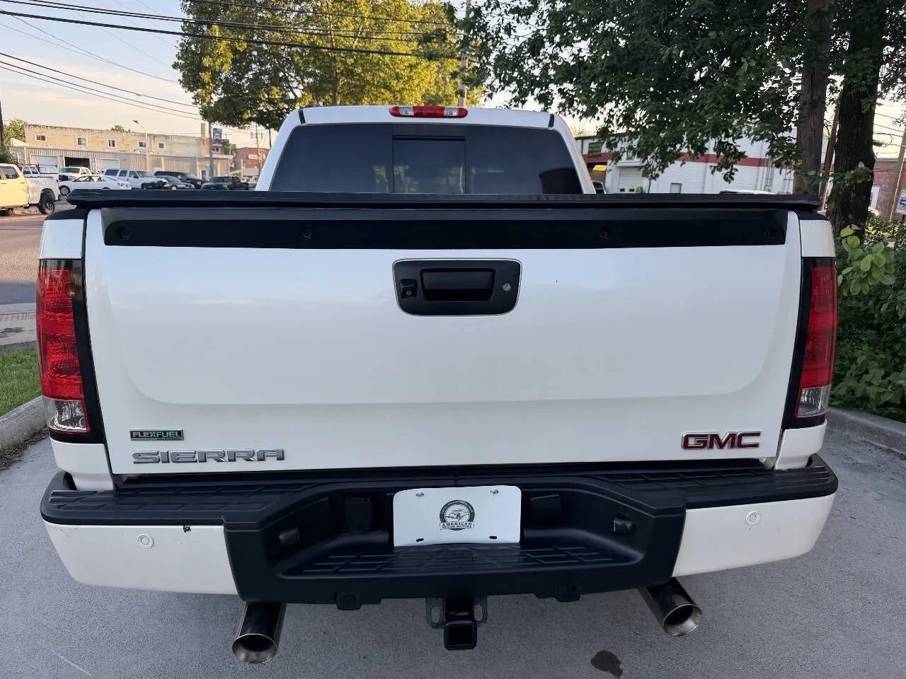 Used 2011 GMC Sierra 1500 Denali AWD/4WD image 9