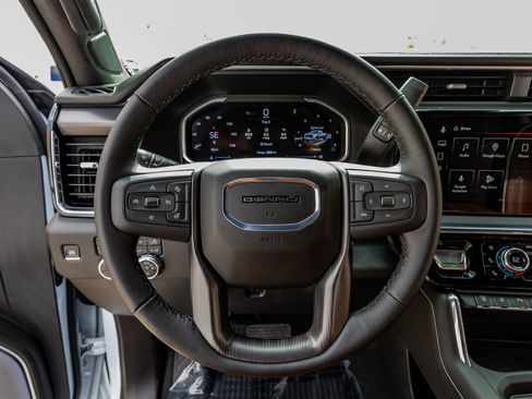 Used 2026 GMC Sierra 3500 Denali Ultimate image 19