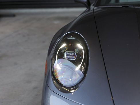 Certified 2025 Porsche 911 Carrera image 11