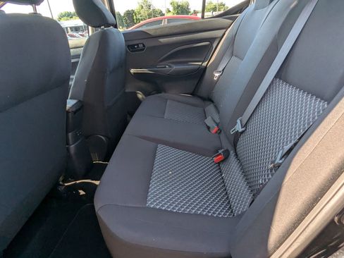 Used 2020 Nissan Versa S FWD image 11