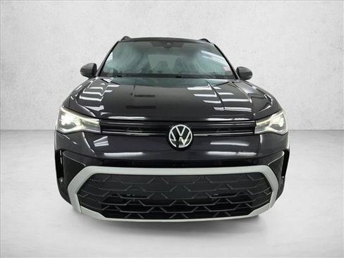 Used 2025 Volkswagen Taos S AWD/4WD image 2