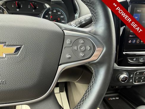 Used 2023 Chevrolet Traverse LT AWD/4WD image 18