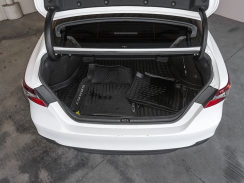 Used 2022 Toyota Camry LE image 45