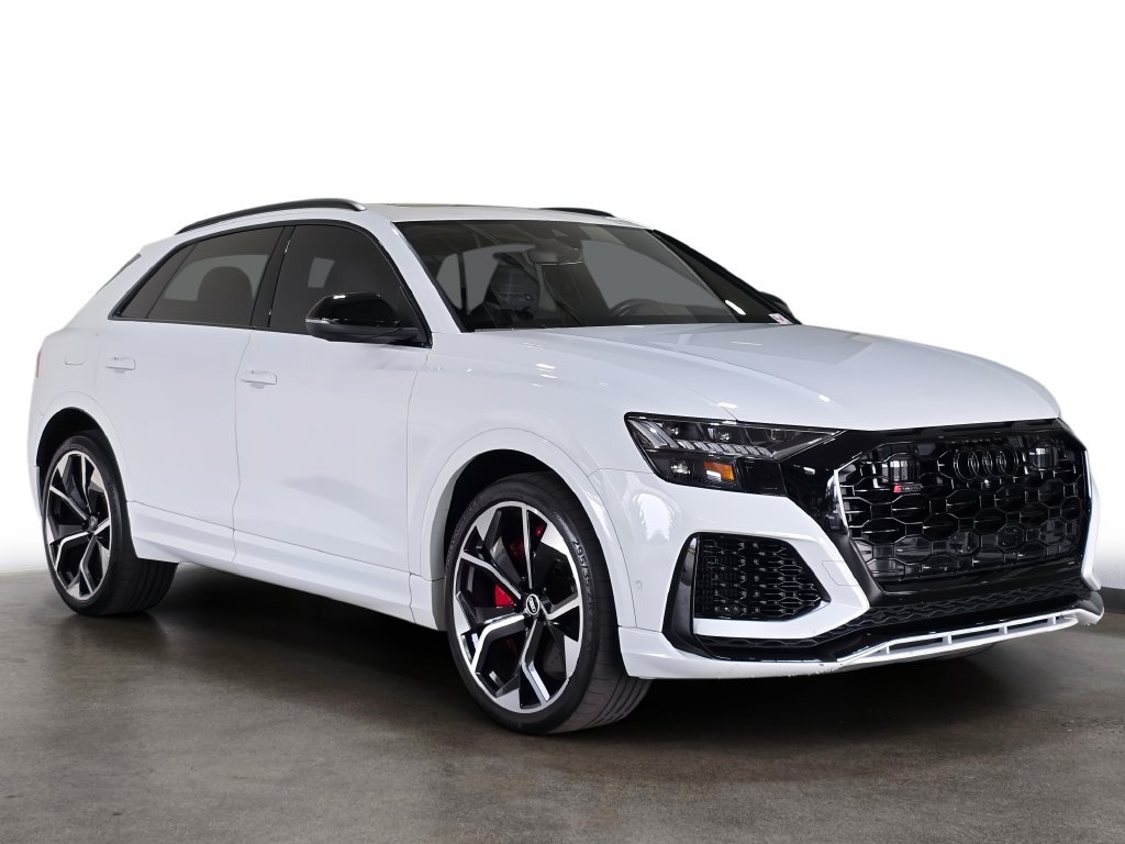 Used 2021 Audi RS Q8 w/ Black Optic Package AWD/4WD image 3