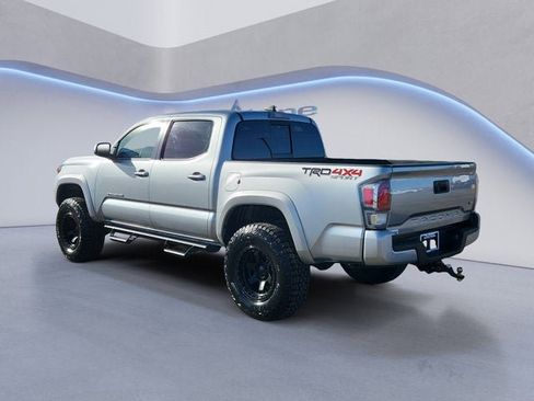 Used 2022 Toyota Tacoma SR image 3