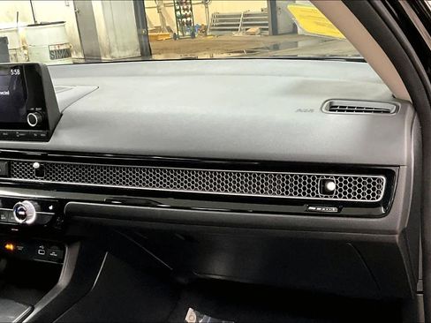 Used 2023 Honda Civic EX image 19