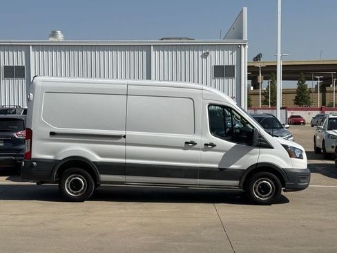 Used 2020 Ford Transit 250 Medium Roof RWD image 3