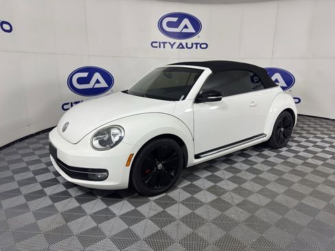 Used 2013 Volkswagen Beetle 2.0T image 7