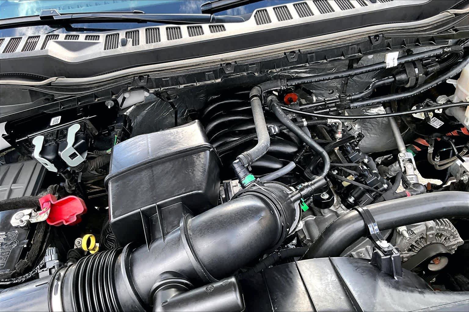 Used 2025 Ford F250 Lariat w/ Chrome Package AWD/4WD image 33
