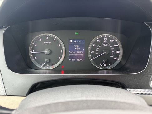 Used 2017 Hyundai Sonata SE image 25