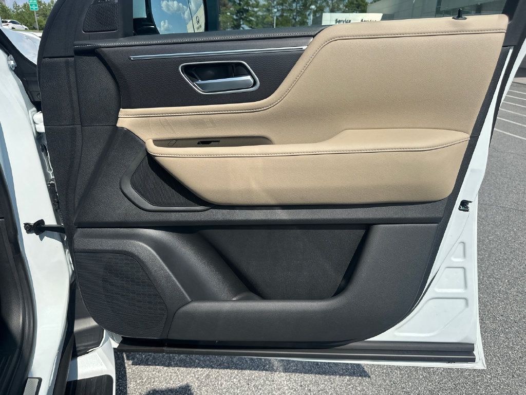 Used 2026 INFINITI QX80 Pure RWD image 12