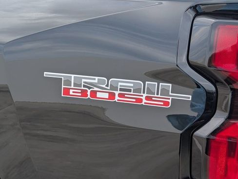 New 2026 Chevrolet Colorado Trail Boss AWD/4WD image 11