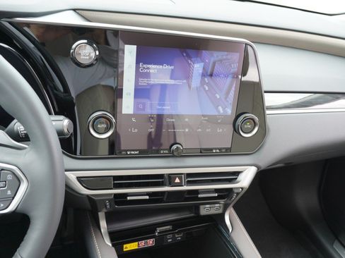 Certified 2024 Lexus RX 350 FWD w/ Technology Package image 16