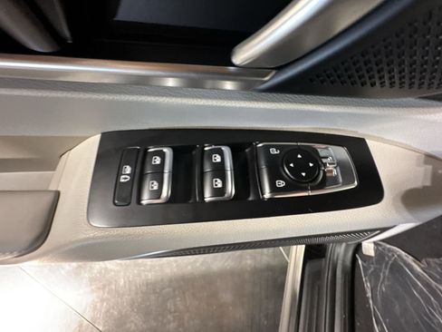 New 2025 Kia Telluride S image 19