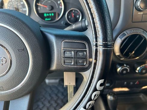 Used 2016 Jeep Wrangler Sport image 23