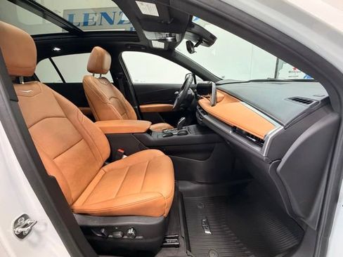 Used 2025 Cadillac XT4 Sport AWD/4WD image 20