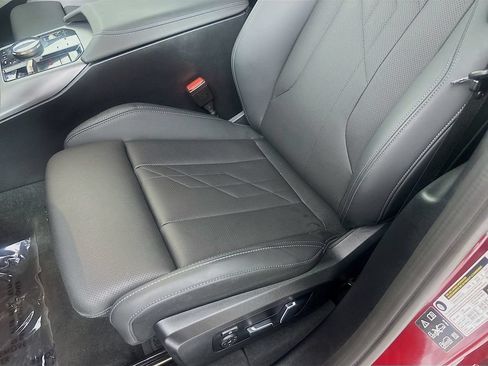 Used 2025 BMW X3 xDrive30i AWD/4WD image 19