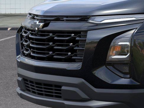 New 2026 Chevrolet Equinox LT w/ Convenience Package II FWD image 13