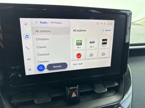 Used 2023 Toyota Corolla LE image 17