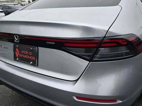 New 2025 Honda Accord SE image 18