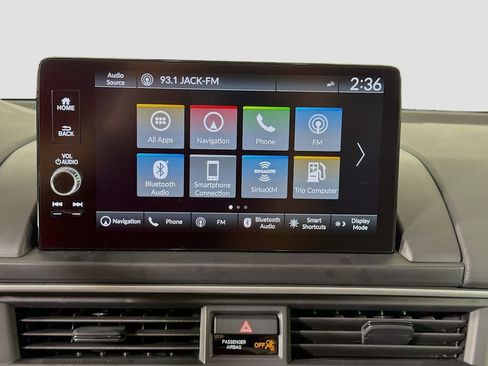 Used 2025 Honda Pilot Elite image 16