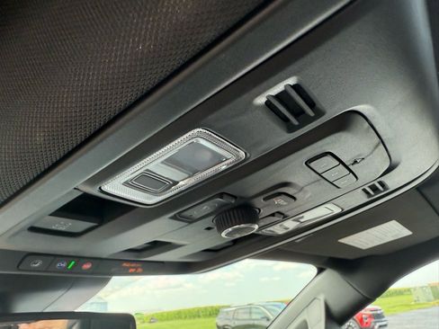 Used 2024 Chevrolet Tahoe LT w/ Luxury Package image 23