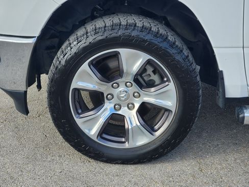 Used 2023 RAM 1500 Laramie AWD/4WD image 10