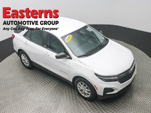 Used 2024 Chevrolet Equinox LS image 3