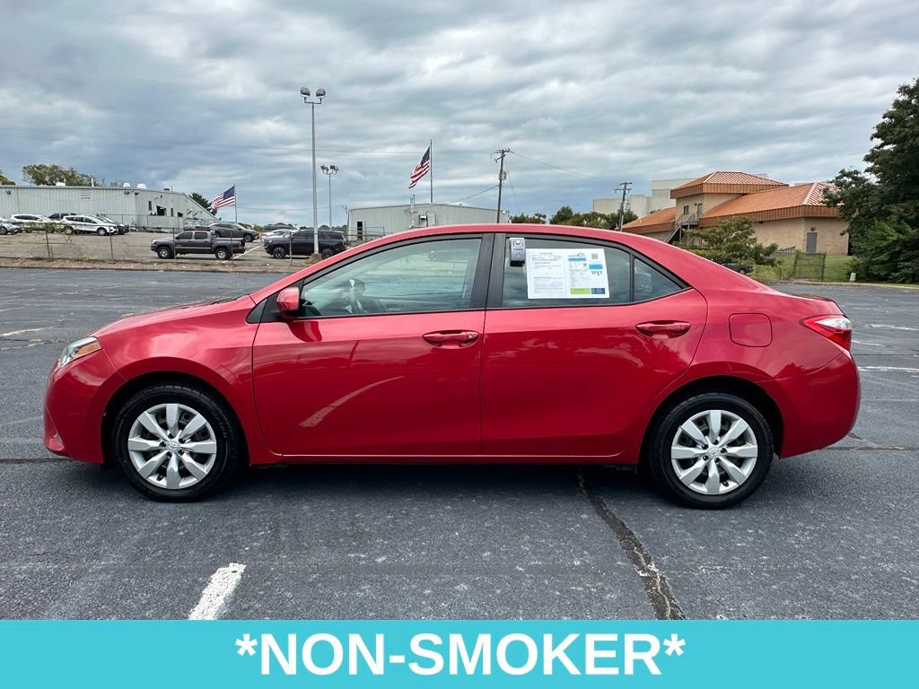 Used 2016 Toyota Corolla LE FWD image 4