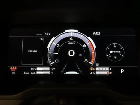 New 2026 Toyota Tundra Platinum AWD/4WD image 17