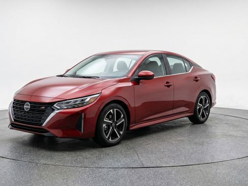 Used 2025 Nissan Sentra SV FWD image 3