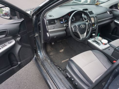 Used 2013 Toyota Camry SE FWD image 7