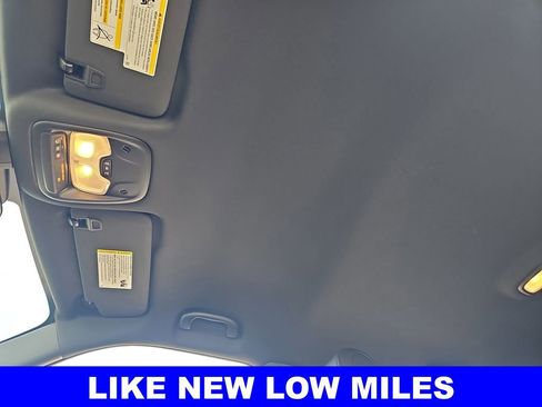 Used 2025 Chevrolet TrailBlazer RS w/ Driver Confidence Package image 29