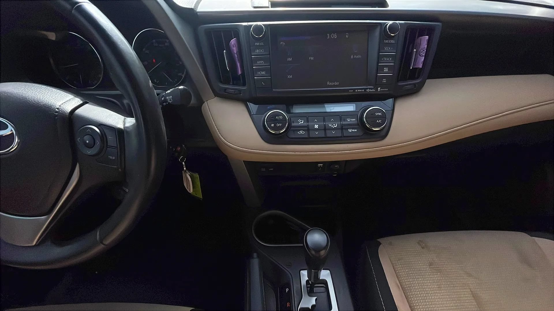 Used 2016 Toyota RAV4 XLE AWD/4WD image 12
