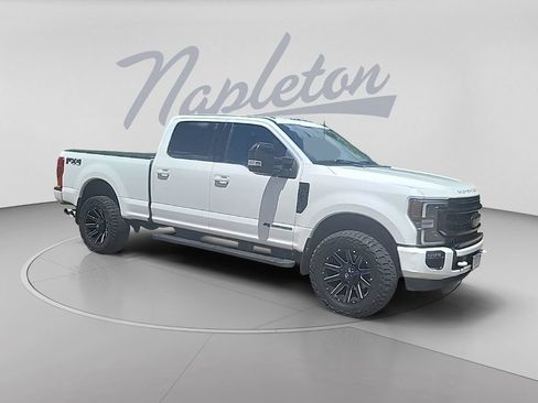 Used 2022 Ford F350 Lariat w/ Black Appearance Package AWD/4WD image 9
