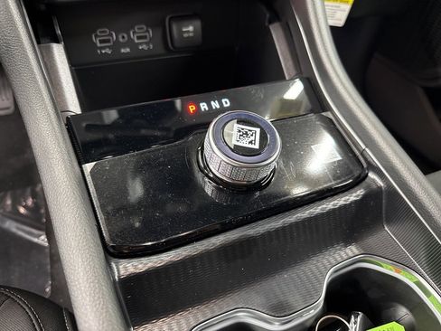 Used 2025 Jeep Grand Cherokee Laredo X image 22