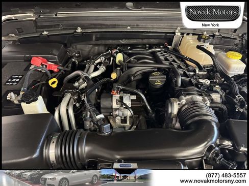 Used 2022 Jeep Wrangler Unlimited Sport AWD/4WD image 8