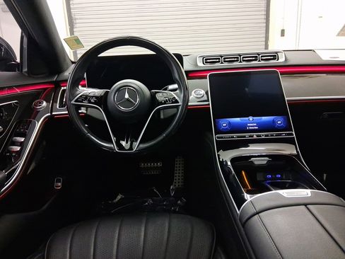 Used 2023 Mercedes-Benz S 500 S 500 image 21