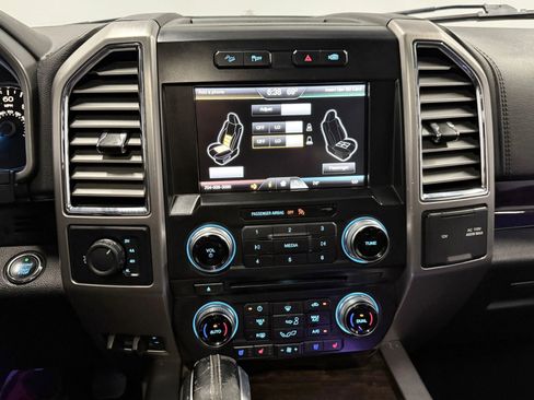 Used 2015 Ford F150 Platinum w/ Equipment Group 701A Luxury image 16