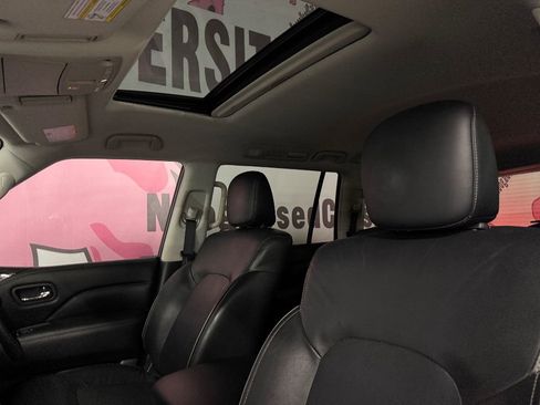 Used 2021 INFINITI QX80 Luxe image 17