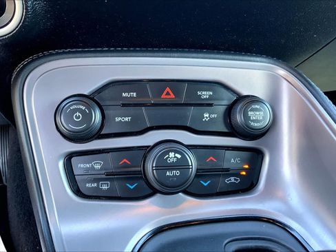 Certified 2023 Dodge Challenger SXT RWD image 27