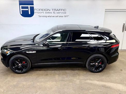 Used 2017 Jaguar F-PACE R-Sport image 22