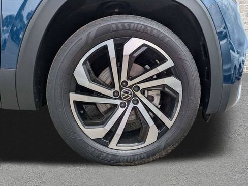 Certified 2023 Volkswagen Atlas SEL AWD/4WD image 11