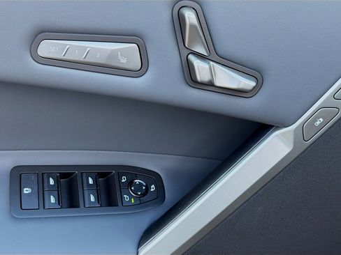 New 2026 BMW iX xDrive45 w/ M Sport Package image 24