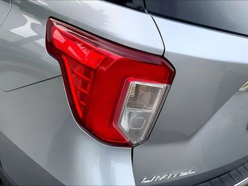 Used 2020 Ford Explorer Limited w/ Class III Trailer Tow Package image 30