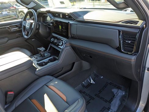 Used 2025 GMC Sierra 1500 AT4 image 12