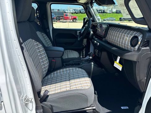 New 2026 Jeep Wrangler Unlimited Sport AWD/4WD image 25