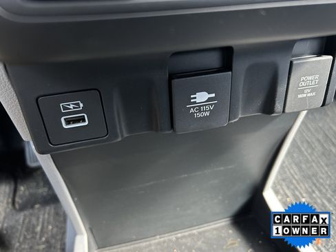 Used 2024 Honda Odyssey Touring image 19