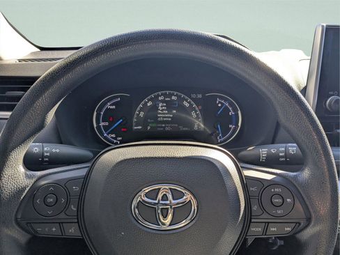 Used 2023 Toyota RAV4 LE image 32